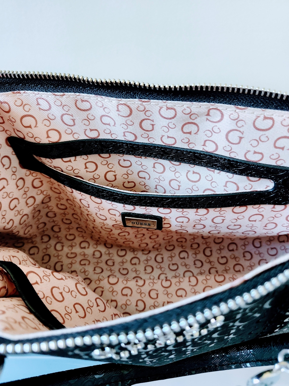 GUESS Black Embossed Silver Charm Hand Bag - Picture 6 of 6